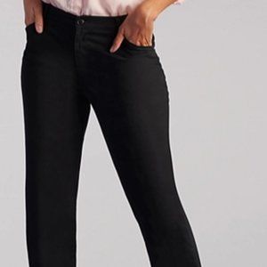 Lee's RELX FIT STRAIGHT LEG PANT PETITE